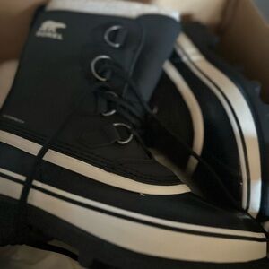 NWT Men’s Sorel Insulated Waterproof Boots